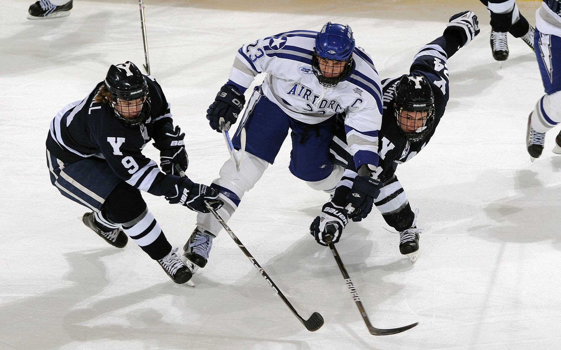 LCK联盟发布电子竞技选手伤病预防指南，电子竞技选手手伤因为什么